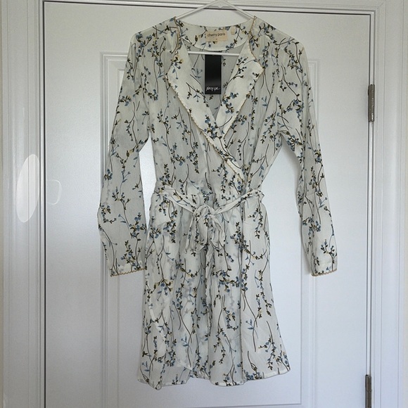 Floral wrap dress - Picture 1 of 2